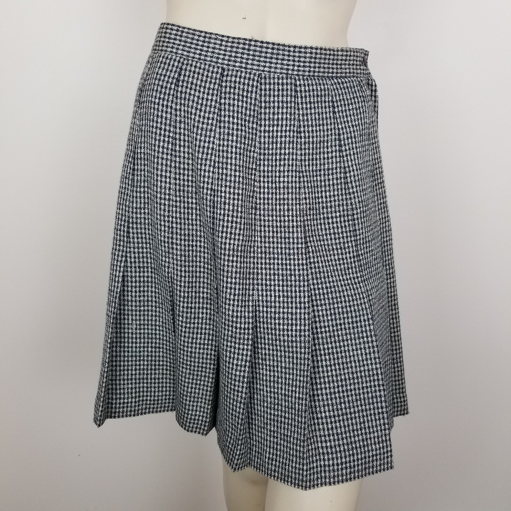 Vintage plaid pleated school girl navy and tan 90s Y2K Grunge Dark Academia Kilt